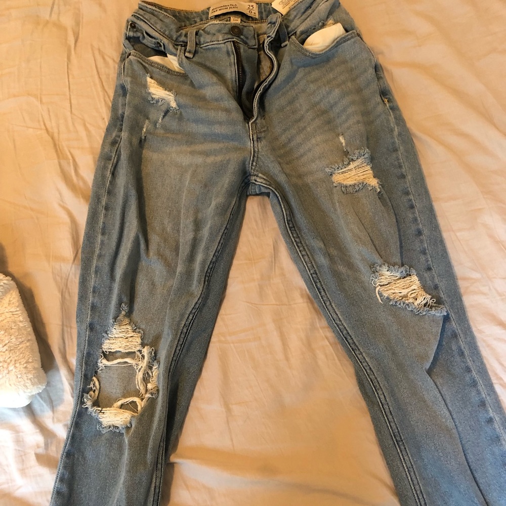 Abercrombie Curve Love Mom Jean. Never worn just washed